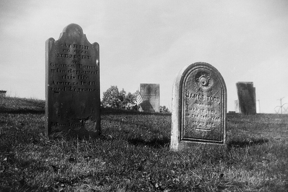 Tombstones in Clinton Cemetery