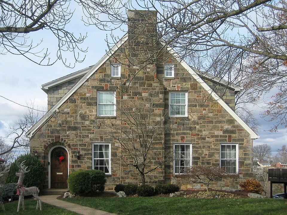 House in Beverly Heights, Mount Lebanon, Pennsylvania